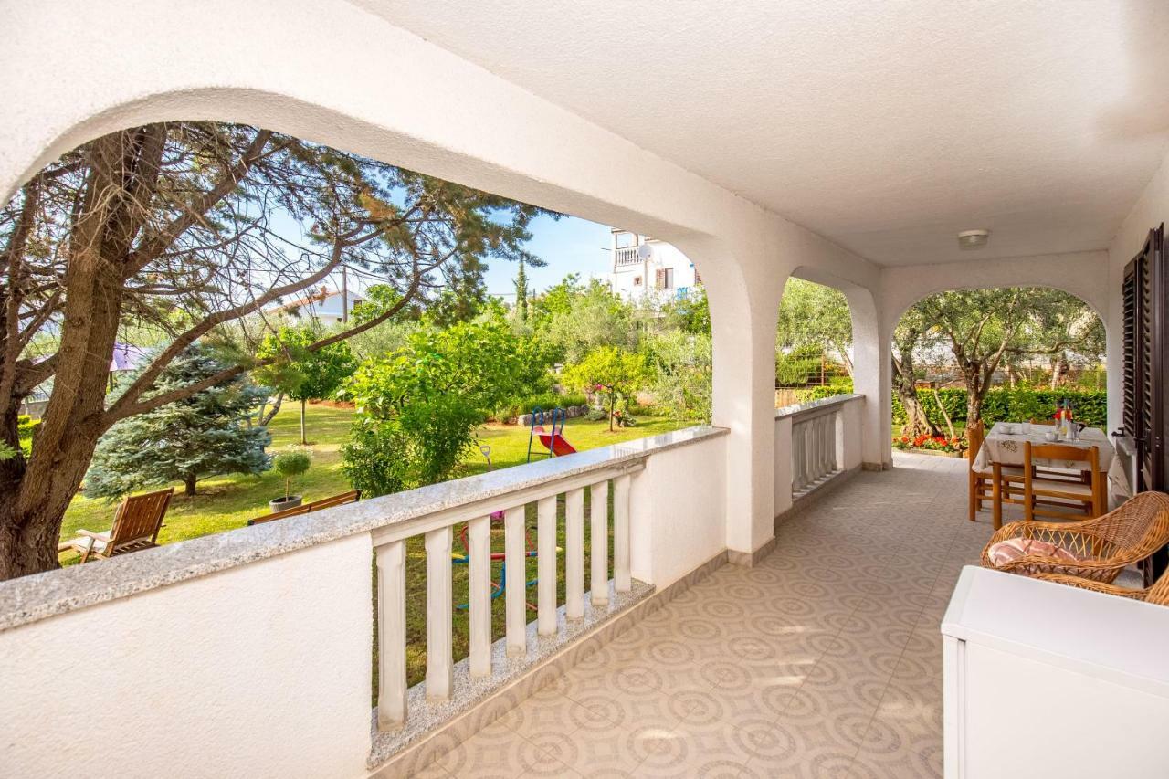 Garden Paradise App Sveti Vid-Miholjice Exterior photo